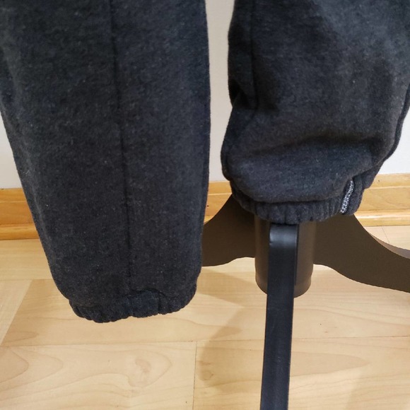 Calvin Klein Grey Joggers Logo Waistband Sz Small - Picture 5 of 7